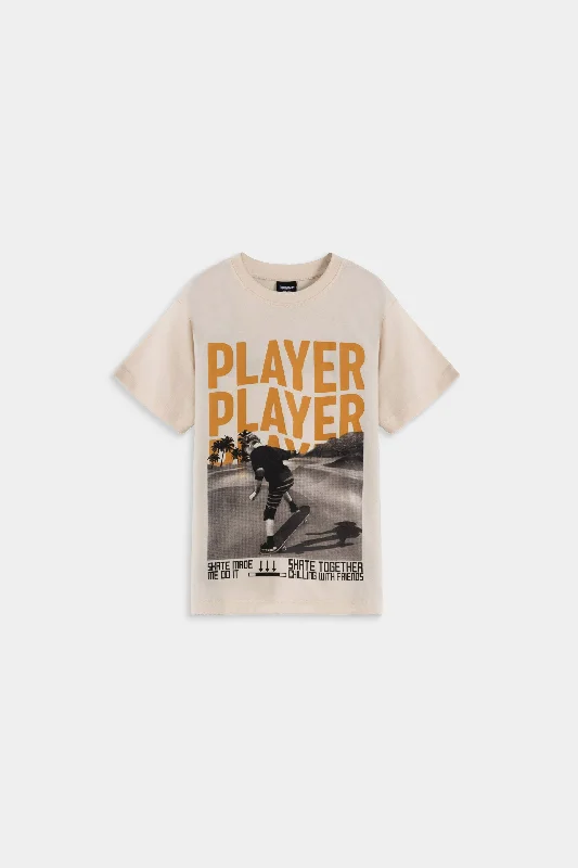 men's fitted t-shirts -Skateboard Player Graphic T-Shirt