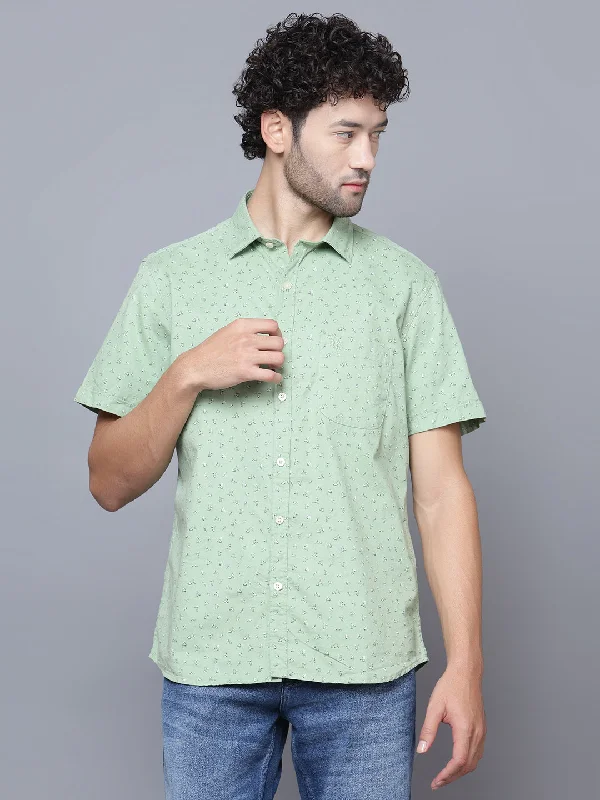 men's modern casual shirts -Men's Light Green Casual Floral Ditsy Print Half Sleeve Shirt