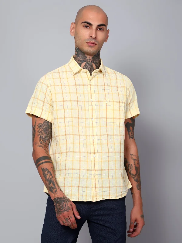 men's fashion-forward shirts -Men's Yellow Casual Big Checks Half Sleeve Shirt