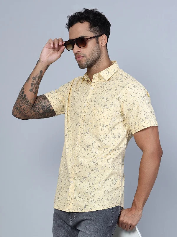 men's solid color shirts -Men's Yellow Casual Abstract Print Half Sleeve Shirt